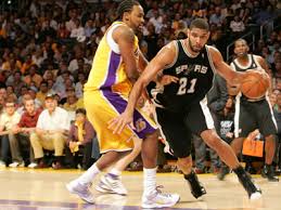 Tim Duncan Retires after Changing the Game of Basketball for 19 Years